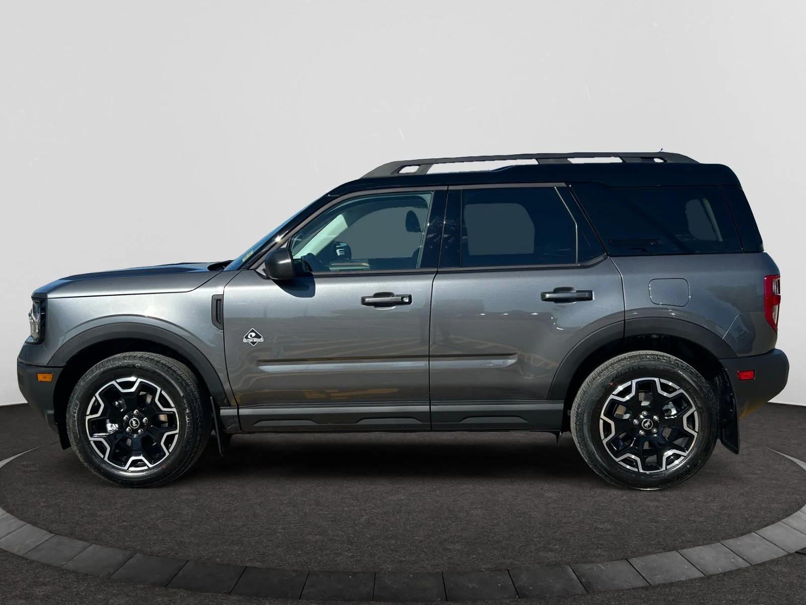 New 2026 Carbonized Grey Metallic Ford Outer Banks image 2