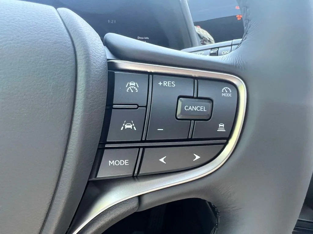 2026 Lexus UX Hybrid 300h Premium - Photo 21