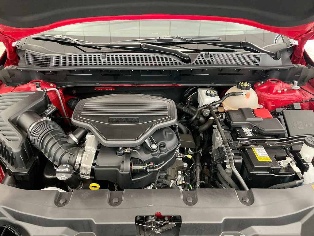 Used 2020 RED Chevrolet LT image 29