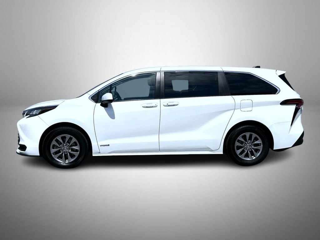 Used 2021 White Toyota LE image 8