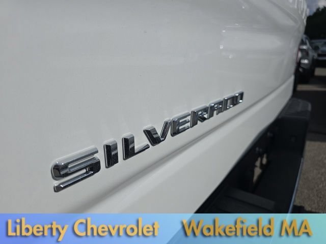 New 2026 Summit White Chevrolet LT (2FL) image 6