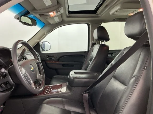 Used 2012  Chevrolet LTZ image 13