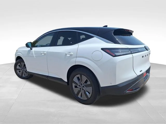 Used 2025 White Nissan SL image 6