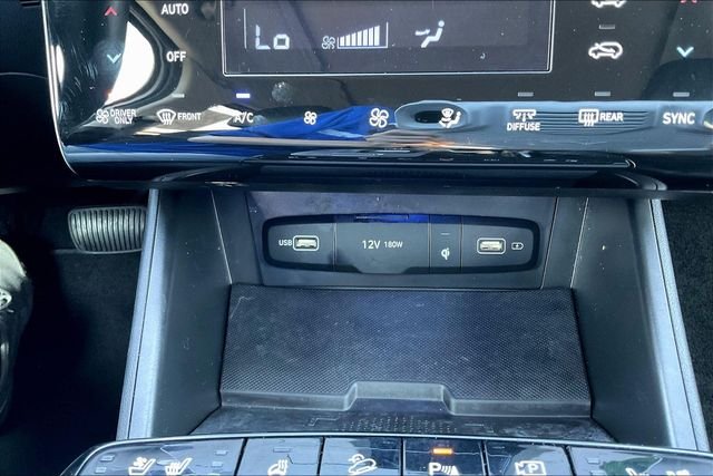 Used 2022 Gray Hyundai Limited image 18