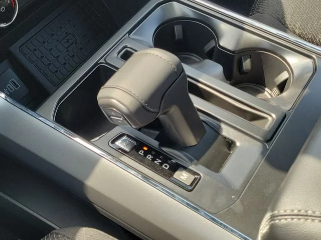 New 2026 Carbonized Gray Metallic Ford XLT image 36