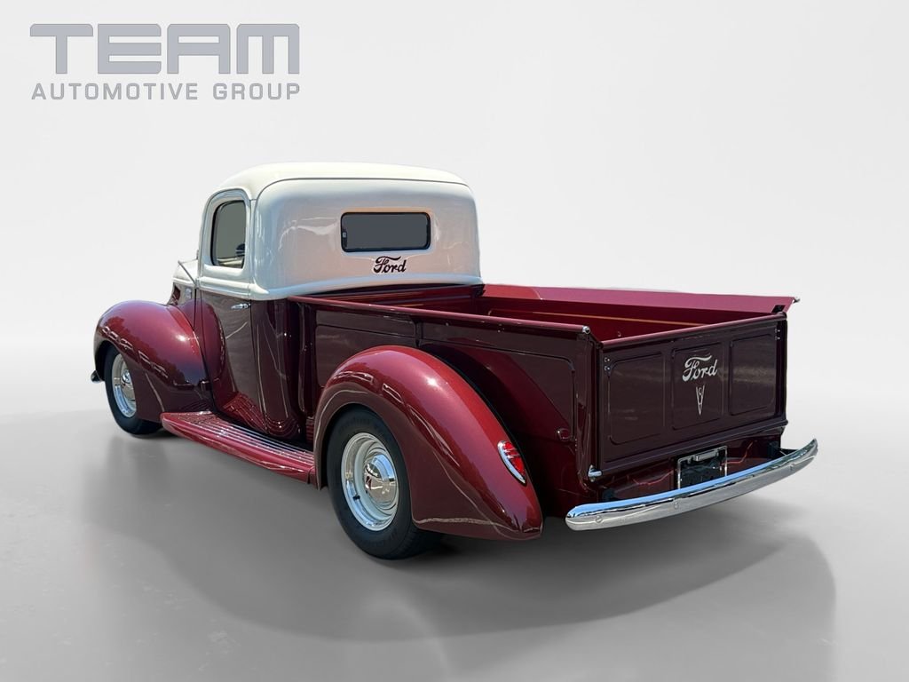 Used 1946 Red Ford F100 image 4