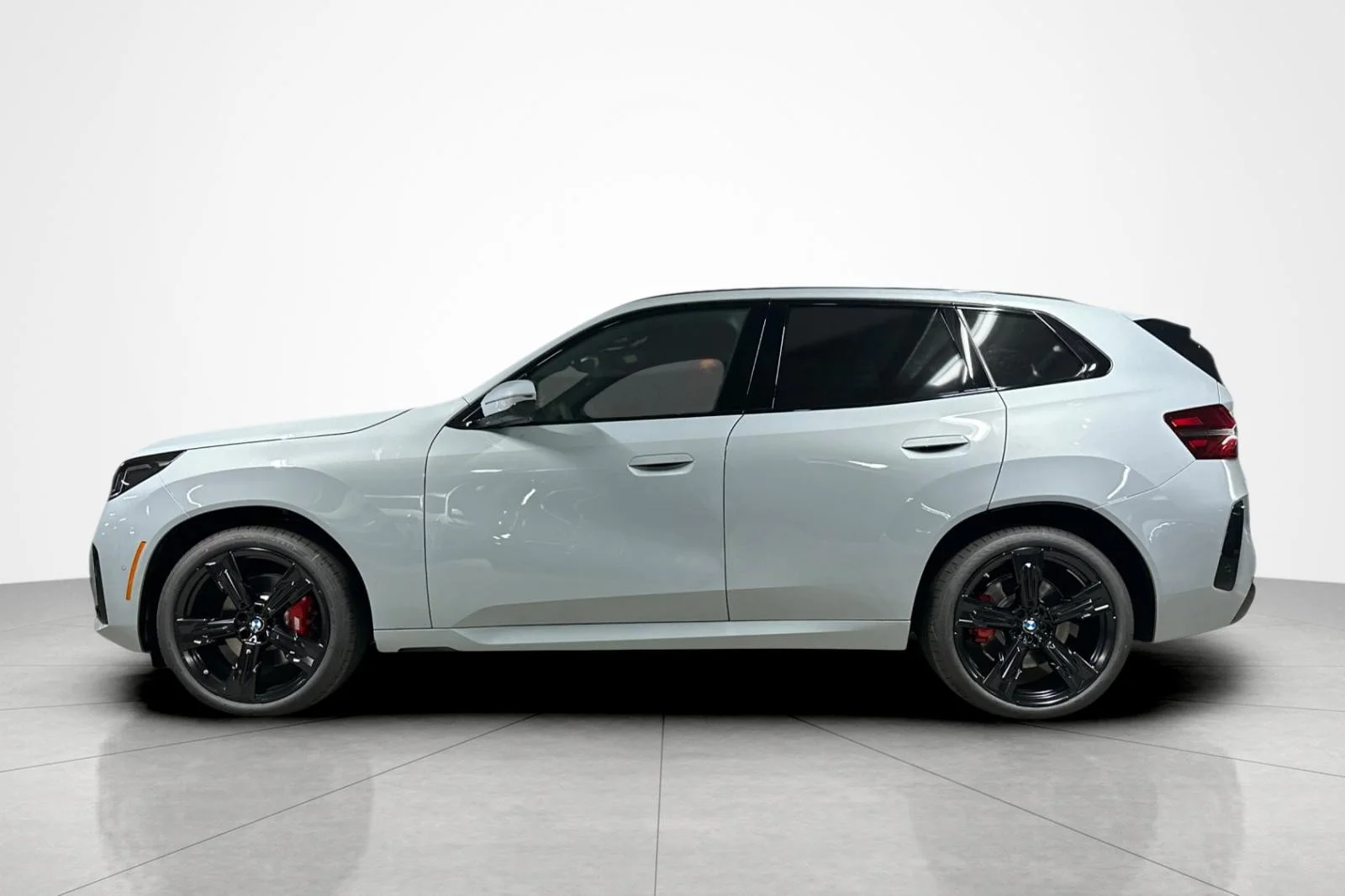 New 2026 Brooklyn Grey Metallic BMW 30 xDrive image 2