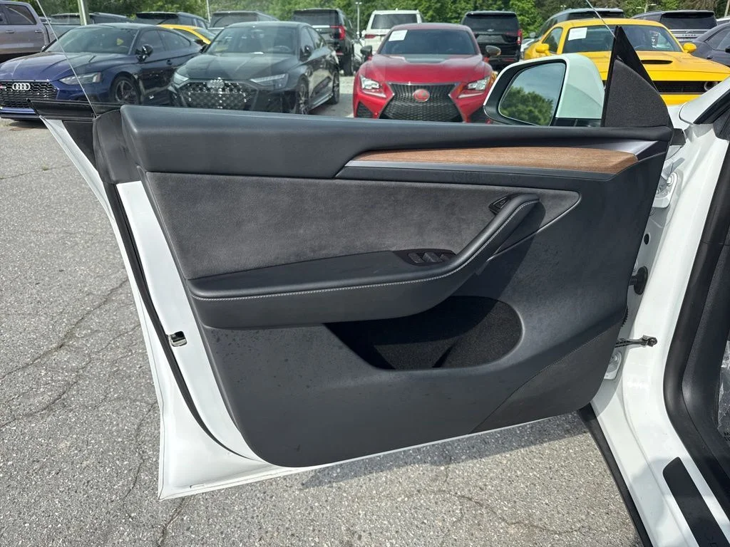 Used 2023 White Tesla Long Range image 28