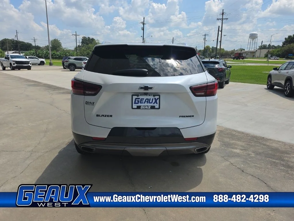 Used 2023 Beige Chevrolet Premier image 7