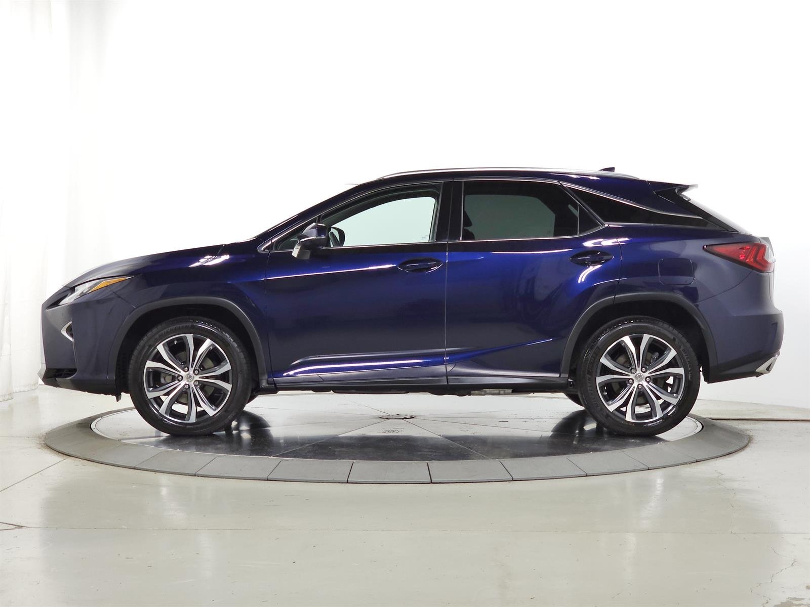 Used 2017 Blue Lexus PREMIUM image 4