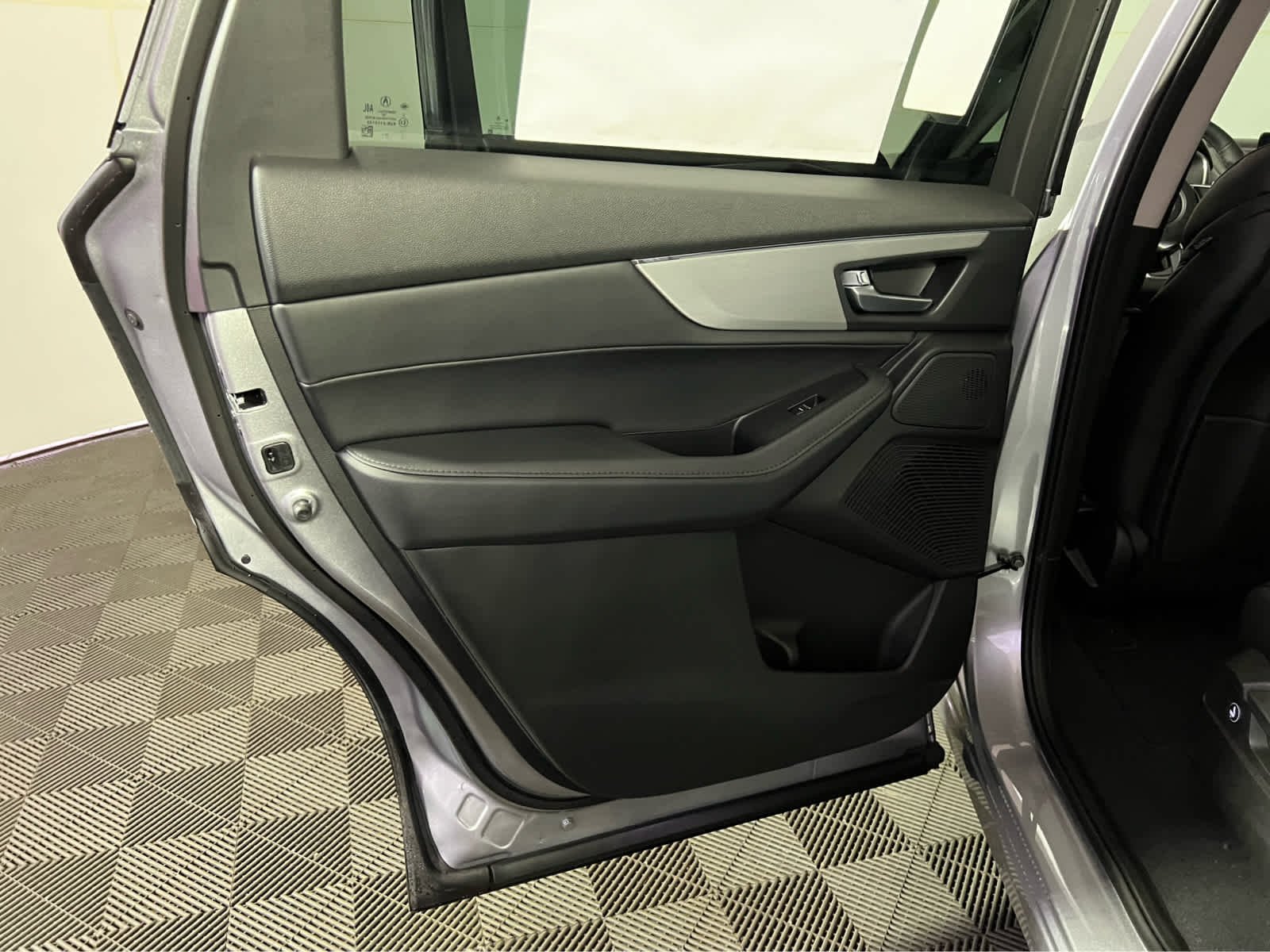 New 2026 Solar Silver Metallic Acura  image 17