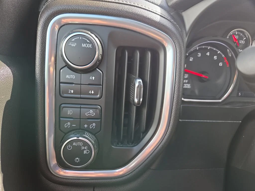 2020 Chevrolet Silverado 1500 LT Trail Boss - Photo 22
