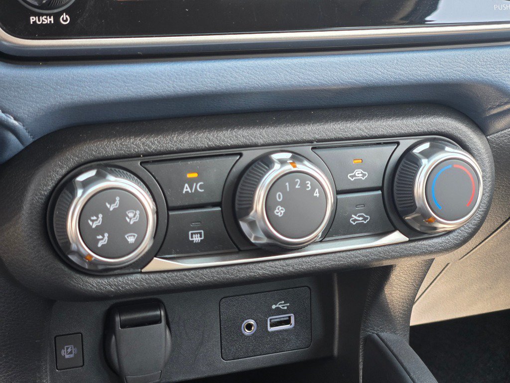 2025 Nissan Versa Sedan SV - Photo 24
