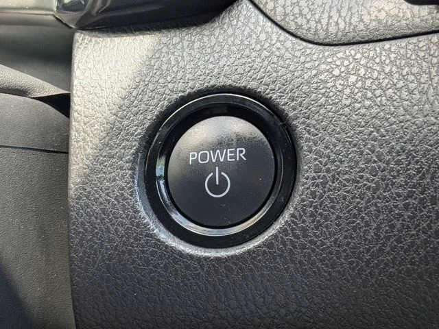 Used 2019 White Ford King Ranch image 28