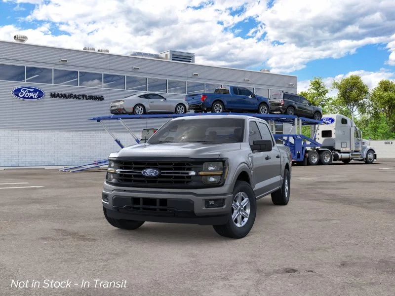 New 2026 Carbonized Gray Metallic Ford XLT image 2
