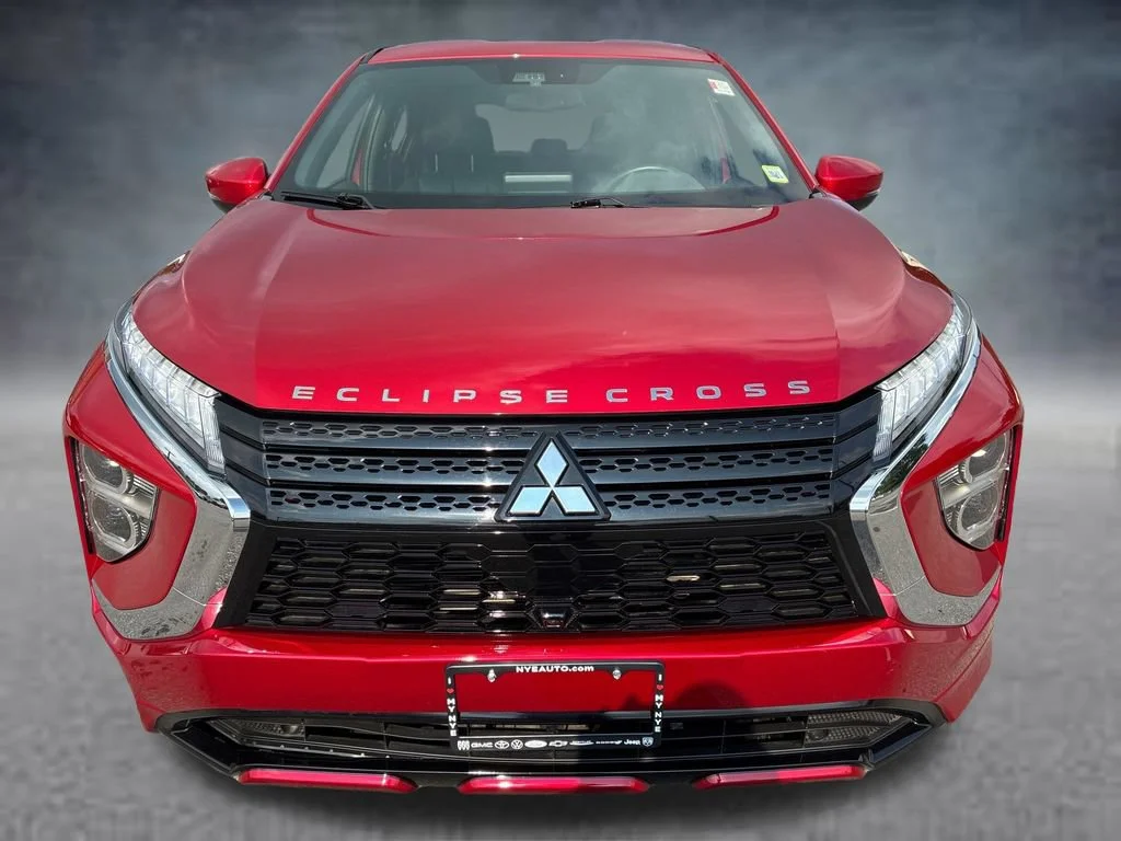 Used 2024  Mitsubishi SE image 8