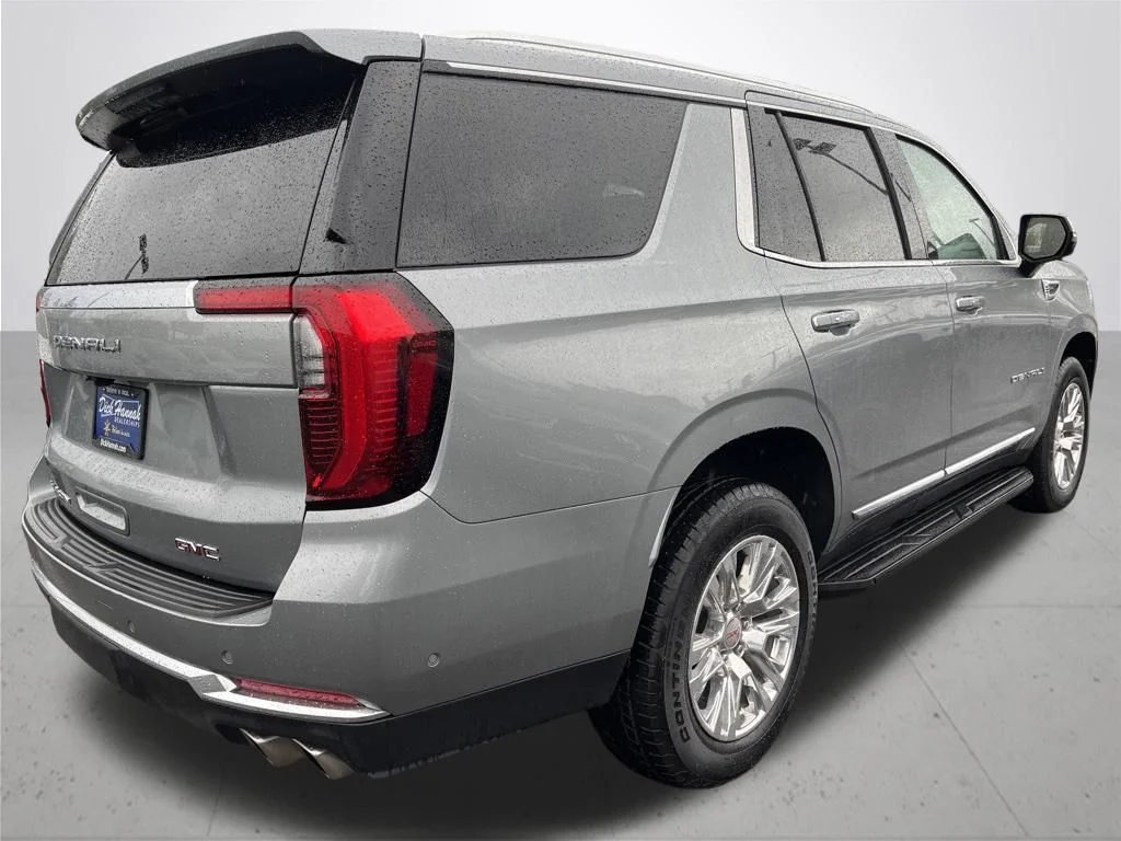 Used 2025 Silver GMC Denali image 5