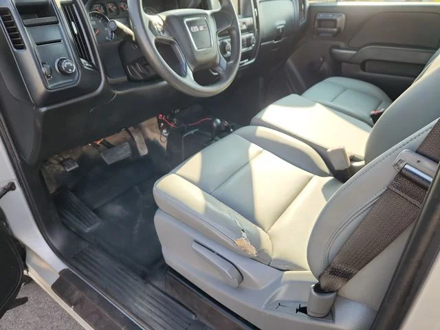 Used 2018 Silver GMC Base image 21