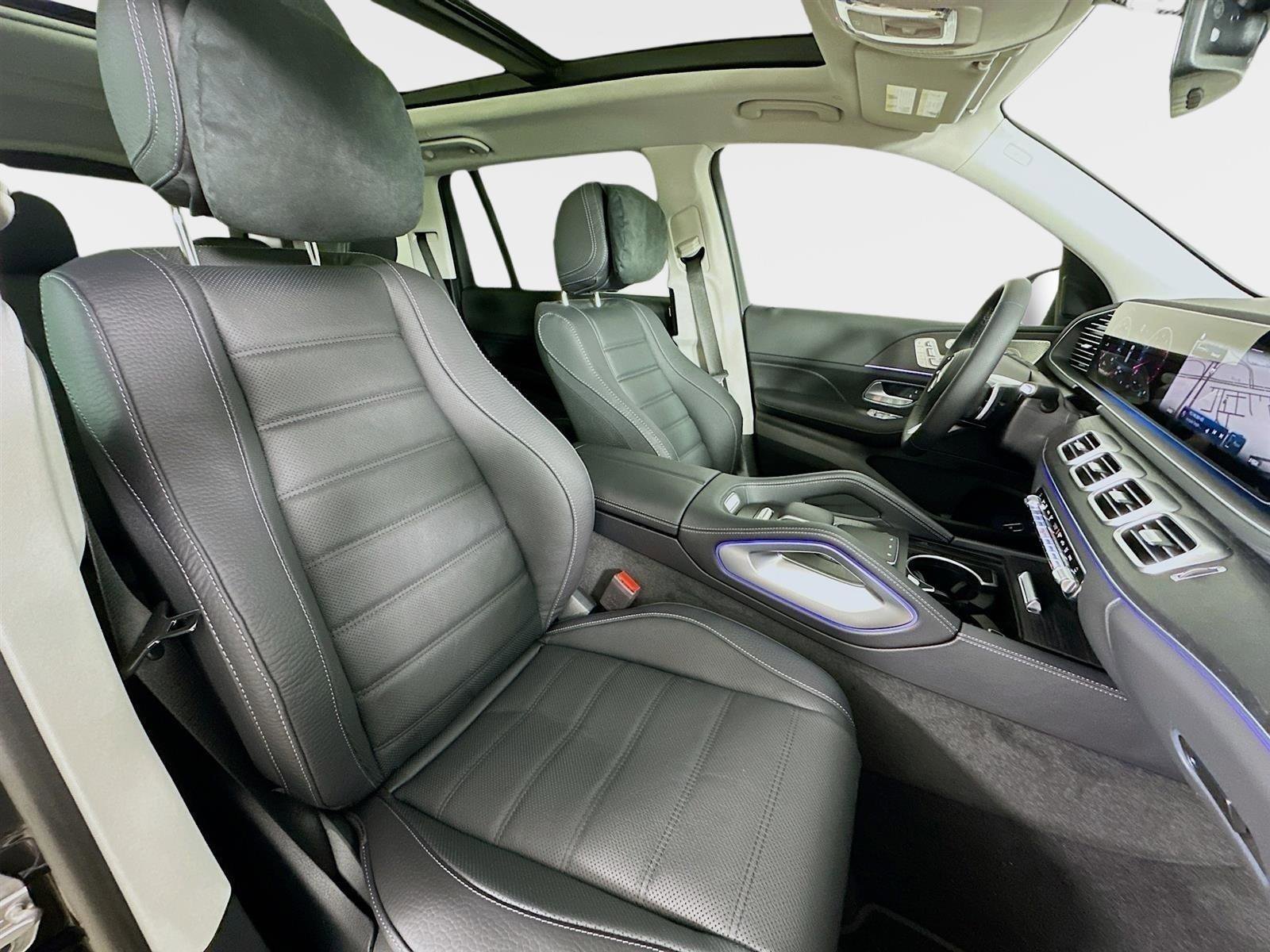 Used 2026  Mercedes-Benz GLS 450 image 39