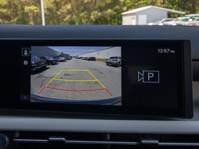 New 2026 Gray Hyundai SEL FWD image 27