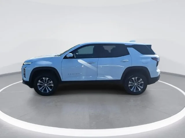 Used 2025 White Chevrolet LT image 5