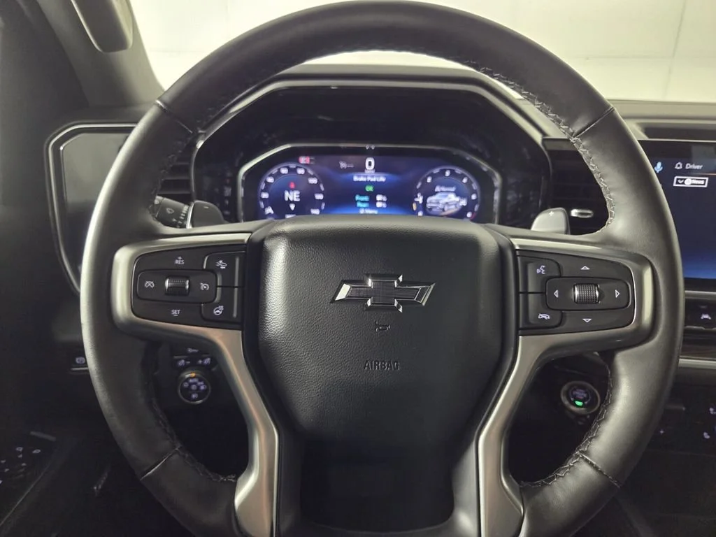 Used 2025 Sterling Gray Metallic Chevrolet RST image 19