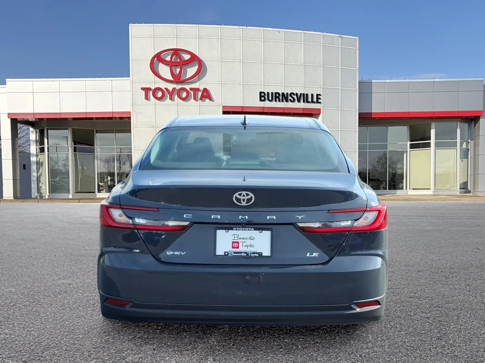 Certified Used 2025  Toyota LE image 5