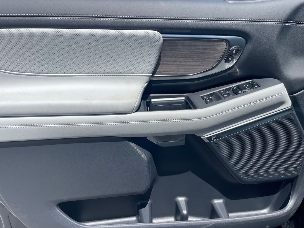 New 2026 Stone Blue Metallic Ford Platinum image 7