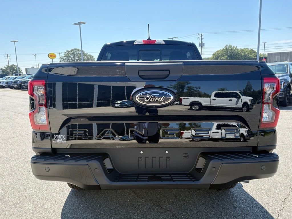 New 2026 Shadow Black Ford XLT image 3