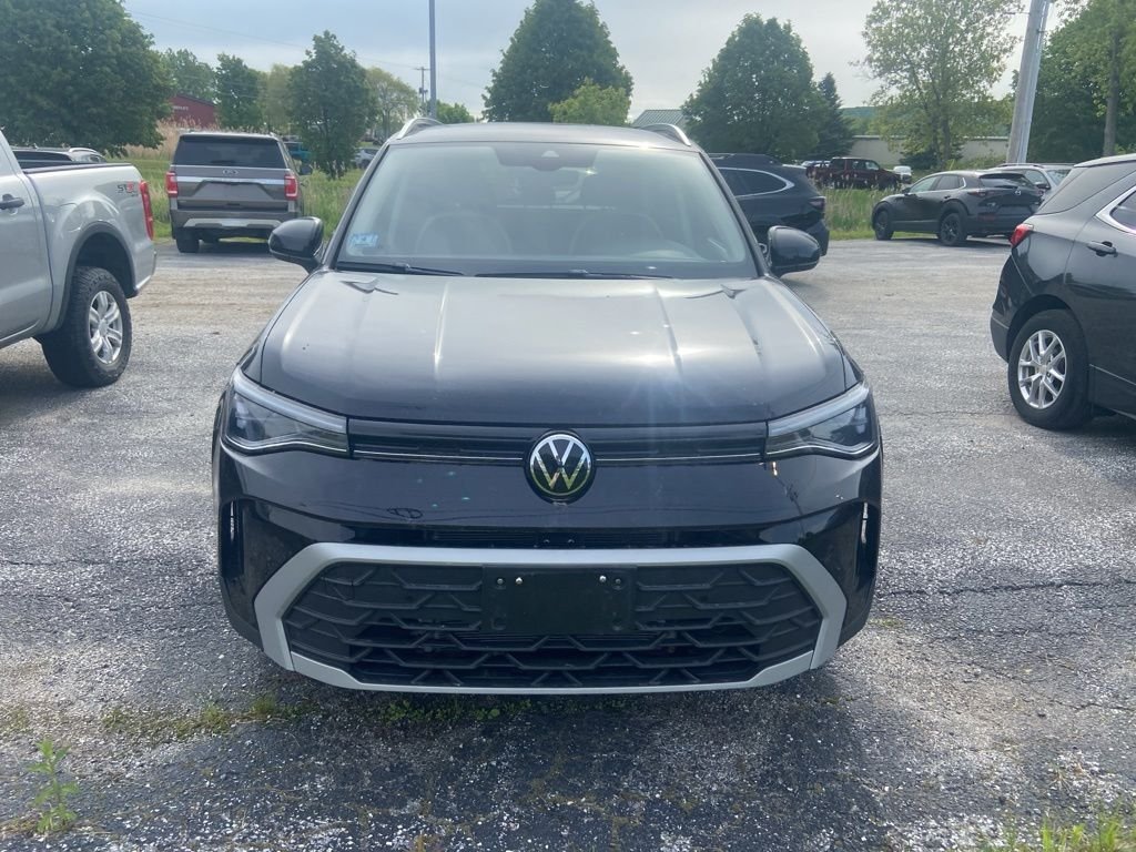 Used 2025 Gray Volkswagen 1.5T SE image 2