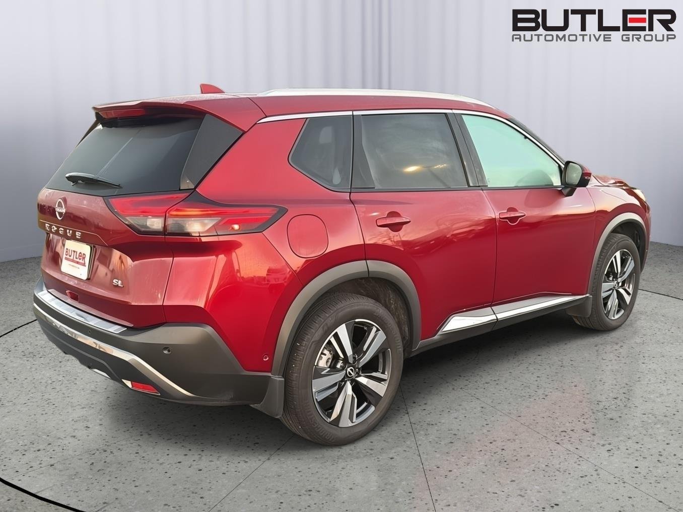 Used 2023 Scarlet Ember Tintcoat Nissan SL image 6