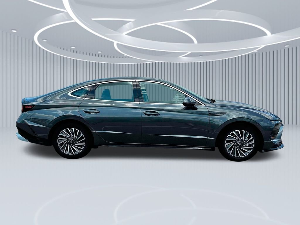 New 2025 Gray Hyundai Limited image 28