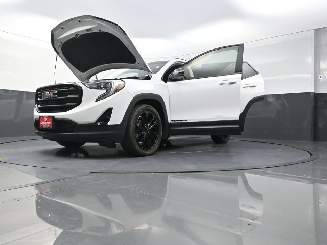Used 2019 White GMC SLT image 44