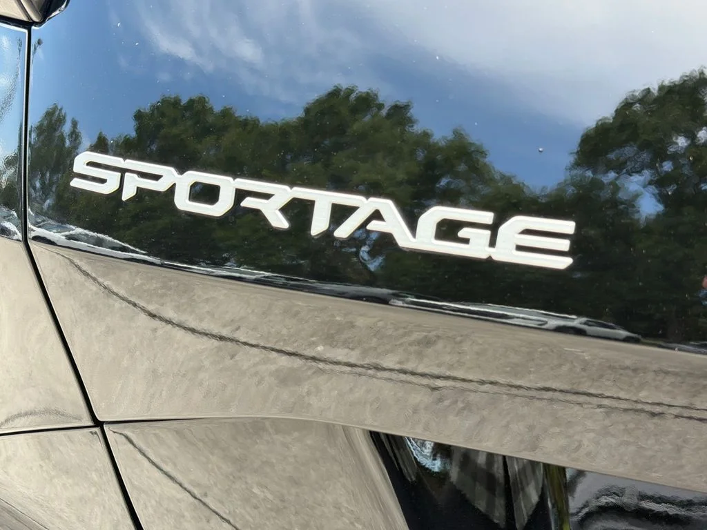 2023 Kia Sportage SX - Photo 9