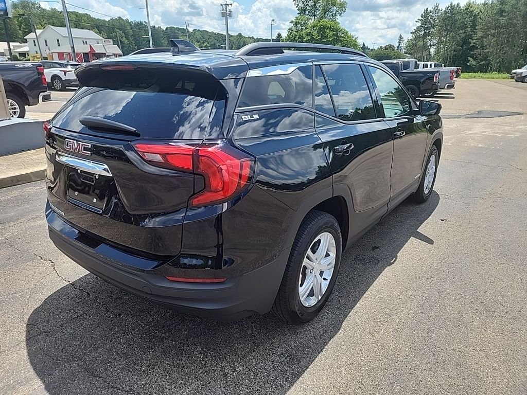 Used 2020 Black GMC SLE image 7