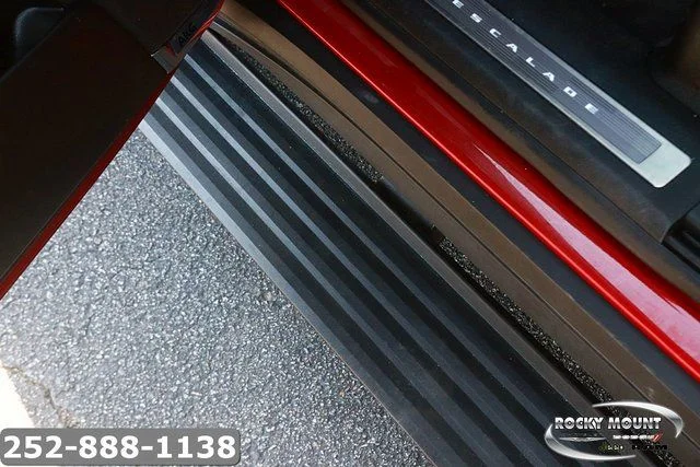 Used 2023 Red Cadillac V-Series image 9