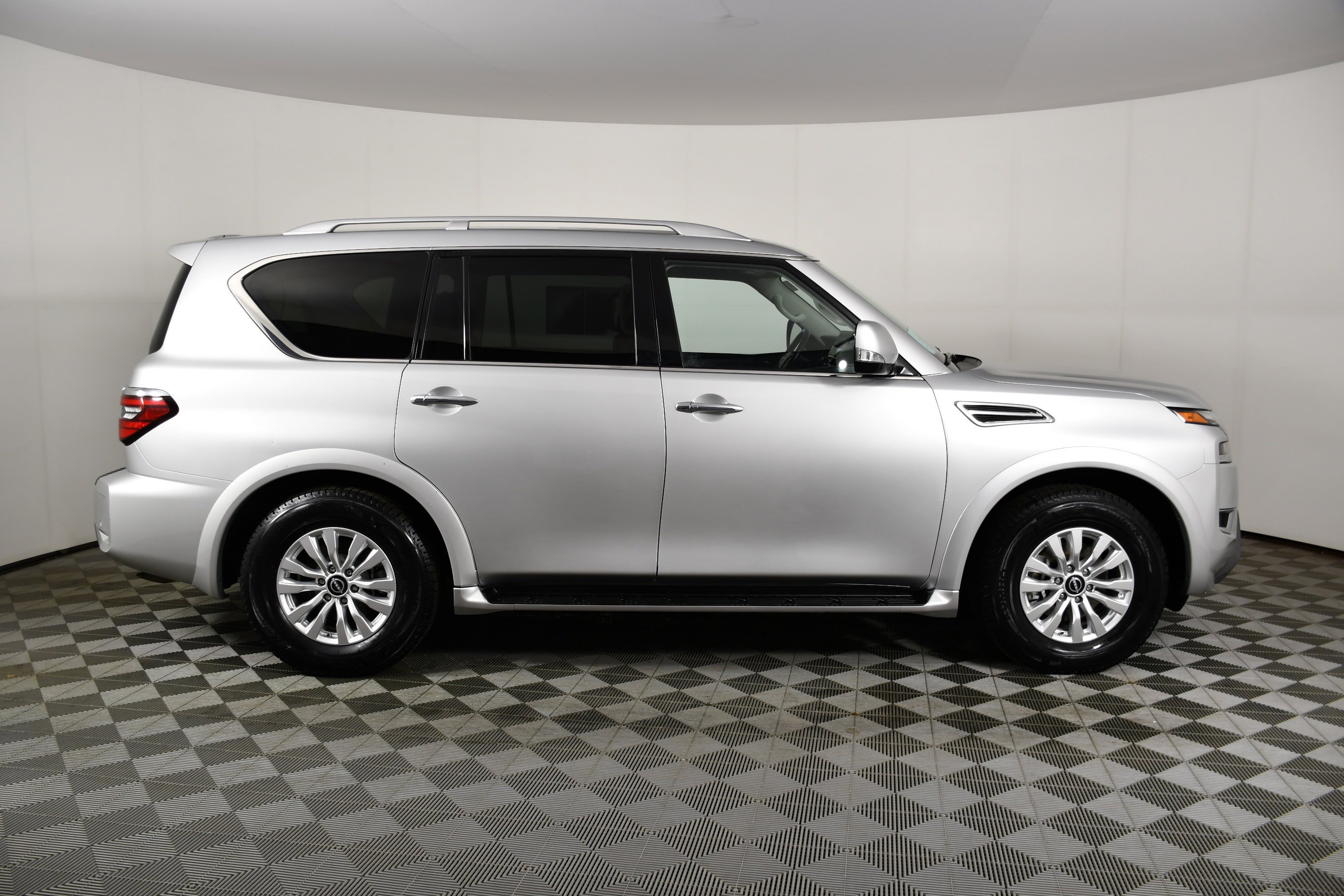 Used 2024 Brilliant Silver Metallic Nissan SV image 5