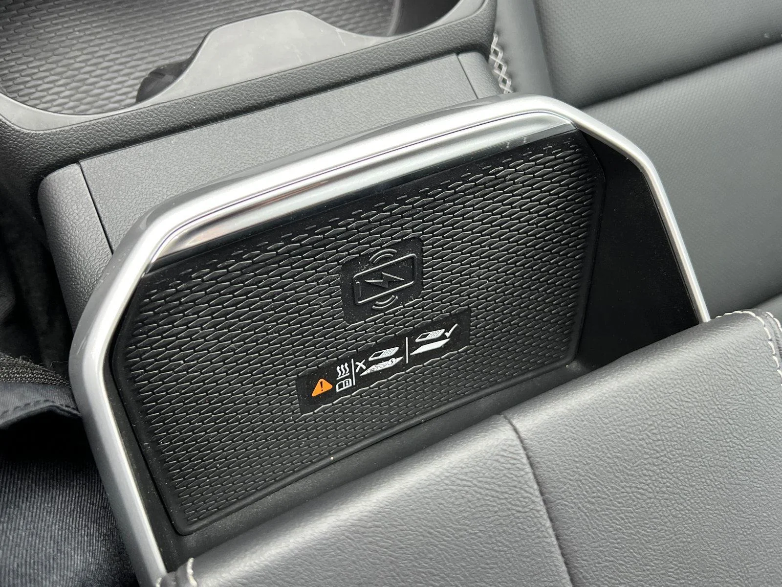 2026 GMC Terrain Denali - Photo 25