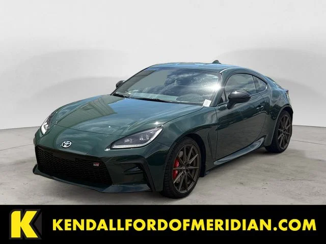 Used 2025 Green Toyota Hakone Edition image 1