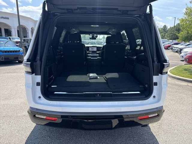 New 2026 White Jeep Summit Reserve image 18