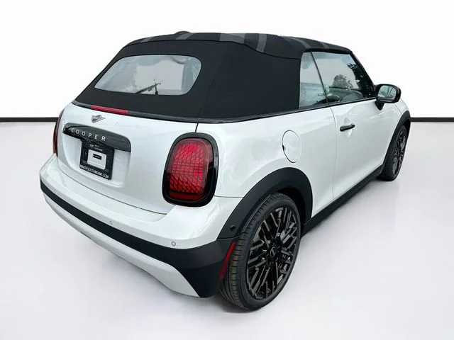 New 2026 White MINI Iconic image 6