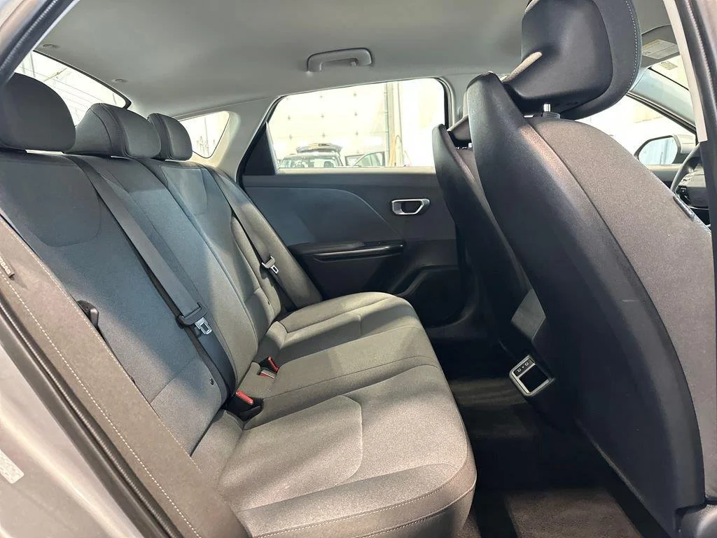 Used 2025 Steel Gray Kia LXS image 31