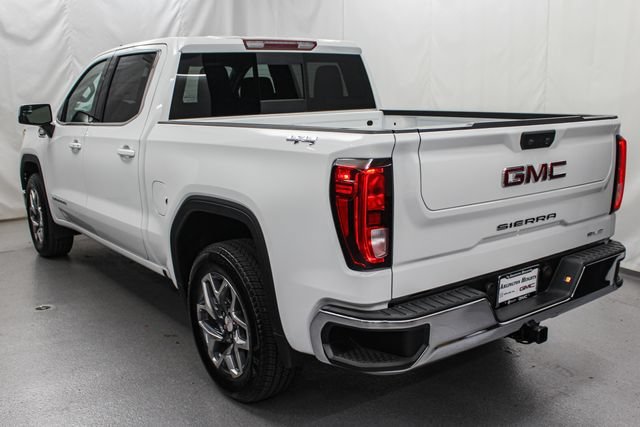 New 2026 Summit White GMC SLE image 6