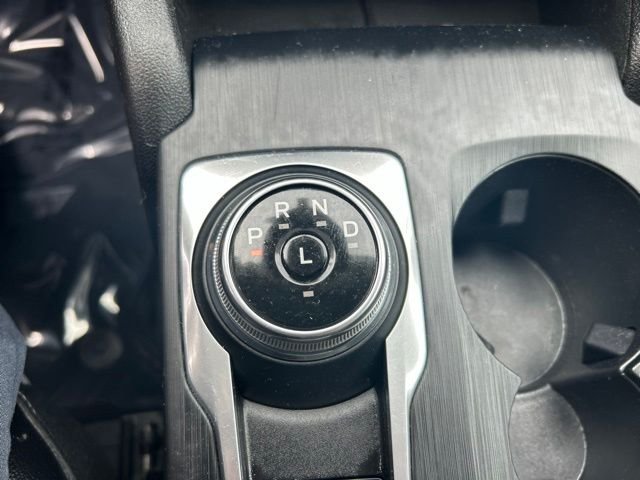 Used 2022 Blue Ford SEL image 19