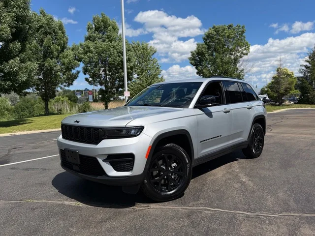 2025 Jeep Grand Cherokee Altitude