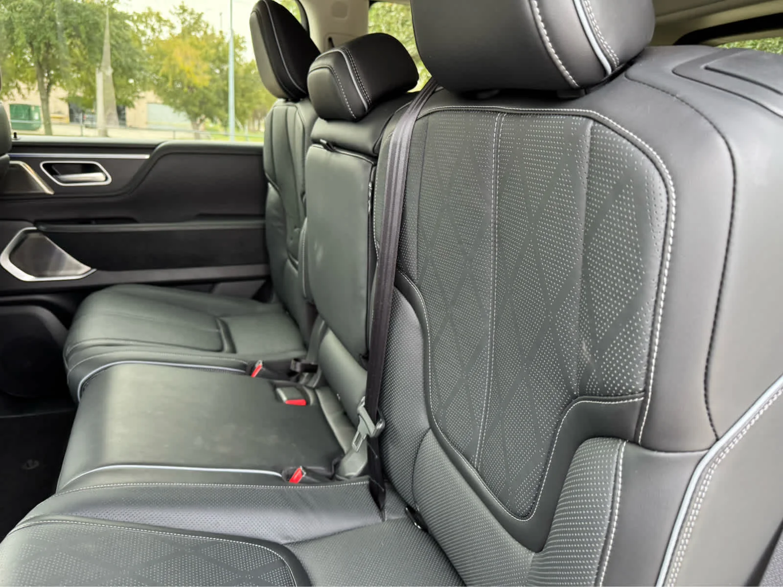 2025 INFINITI QX80 Sensory 4WD - Photo 26