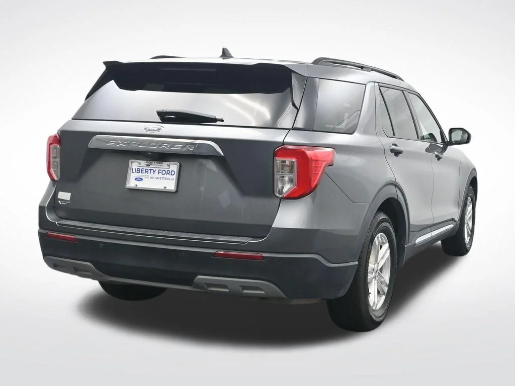 Used 2022 Carbonized Gray Metallic Ford XLT image 7