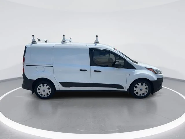 Used 2021 White Ford XL image 8