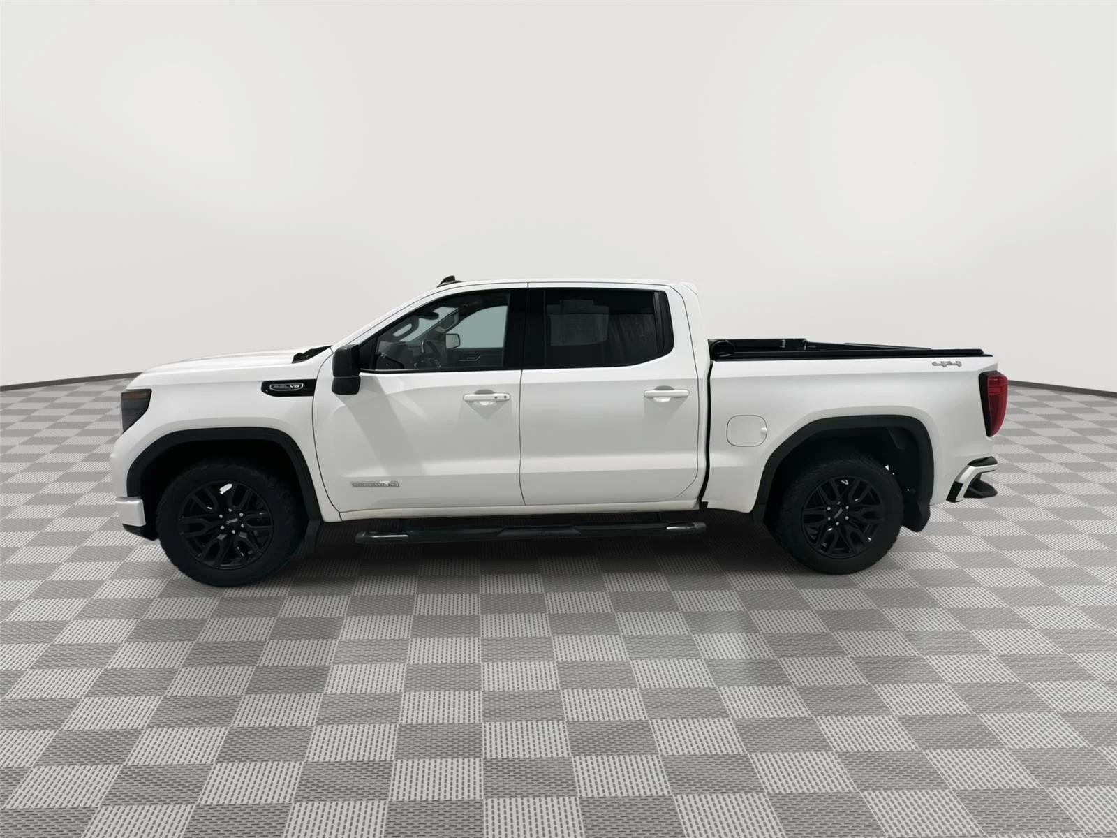 Used 2022 GMC Sierra 1500 Elevation with VIN 3GTUUCED9NG604118 for sale in Alexandria, Minnesota