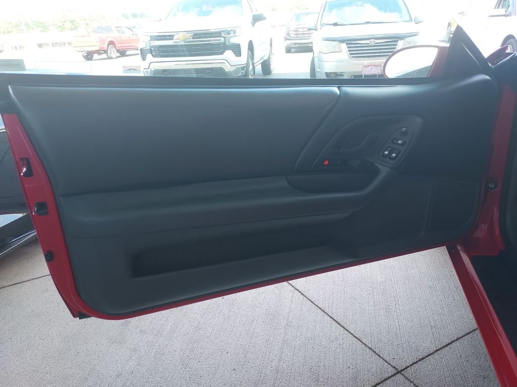 Used 1997 Red Chevrolet Z28 image 12